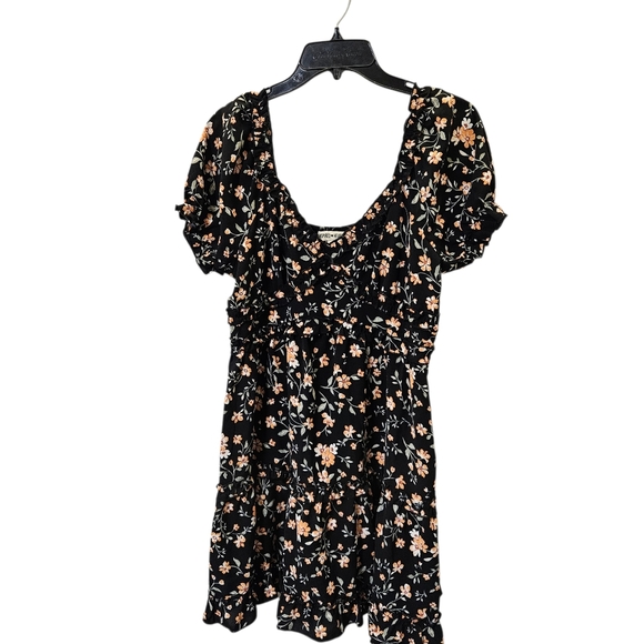 Inspired Hearts Dresses & Skirts - Inspired Hearts Floral Black Dress with Short Sleeves Size Xl